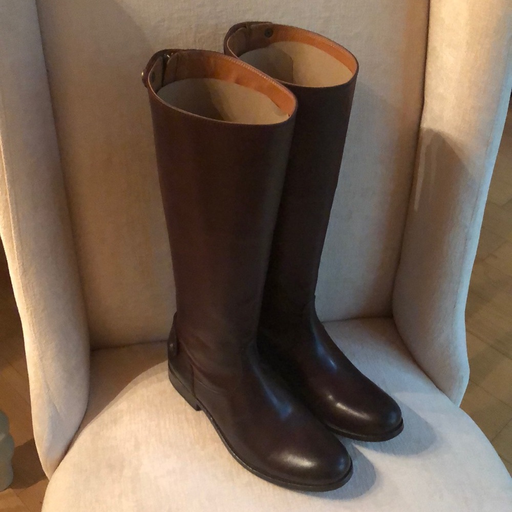 FRYE Melissa Button Back Zip Boots in Dark Brown